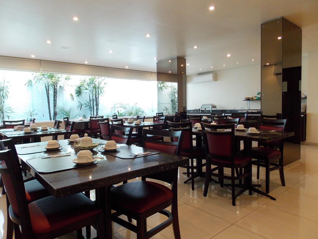 Duomo Park Hotel Куритиба Екстериор снимка