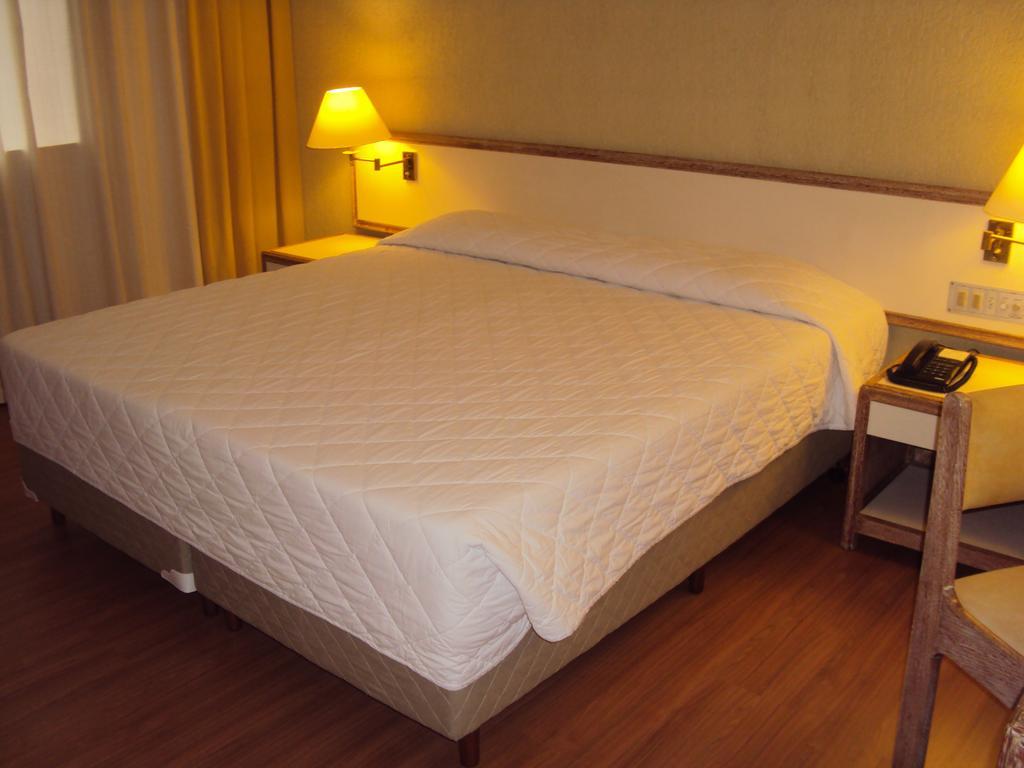 Duomo Park Hotel Куритиба Екстериор снимка