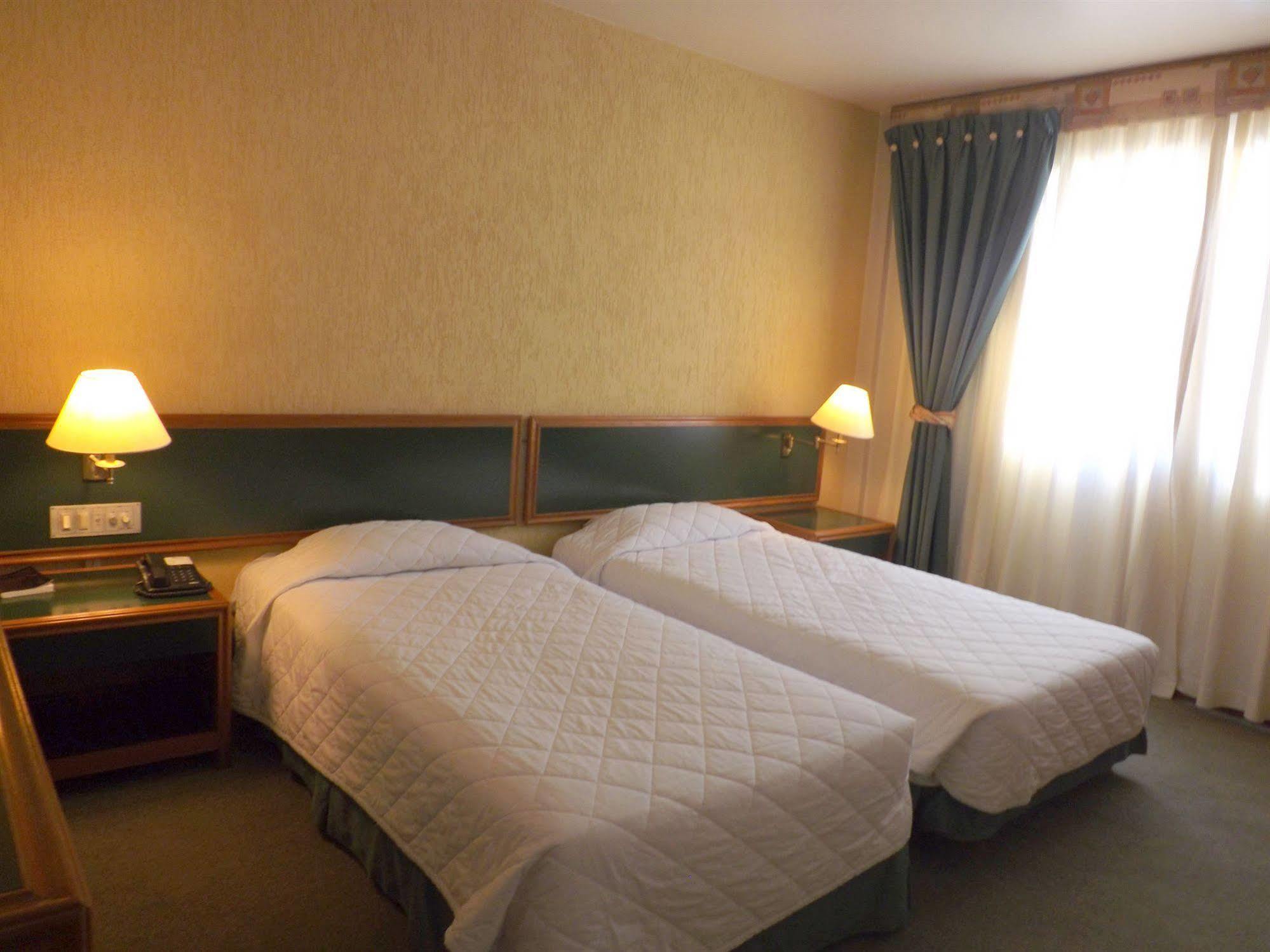 Duomo Park Hotel Куритиба Екстериор снимка