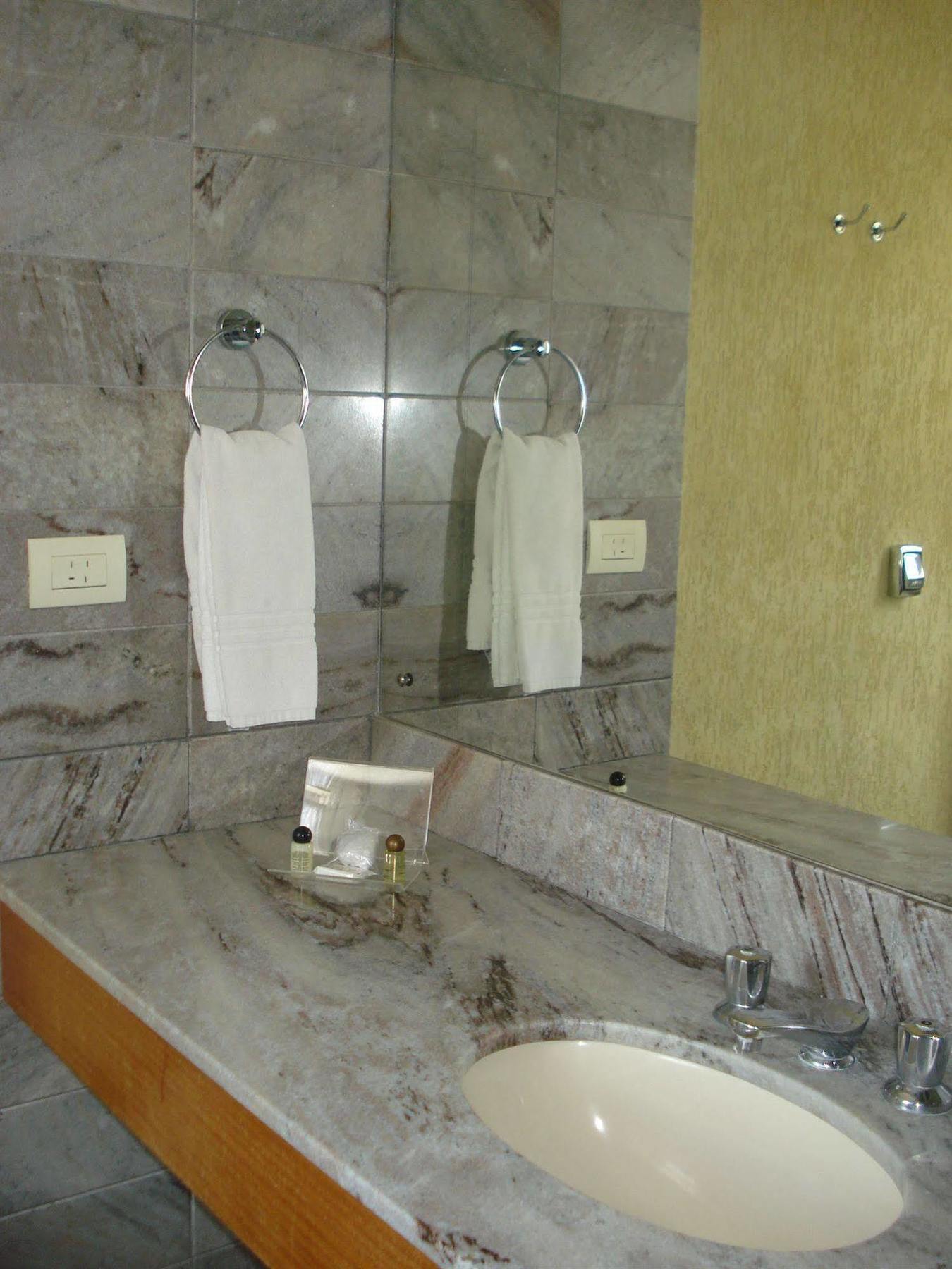 Duomo Park Hotel Куритиба Екстериор снимка